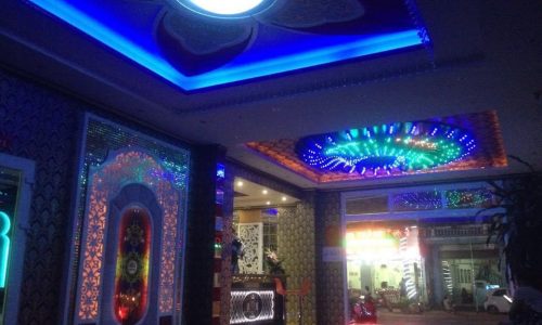Bán Nhà Phố Kinh Doanh Karaoke 8 phòng+ sảnh lớn+ kho 240m2 – Trung tâm Tp Lào Cai – LH: 0968317195
